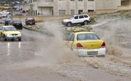 طقس العرب: منخفض شبه استوائي .. أمطار مساء وتوقع تشكل السيول ليلا
