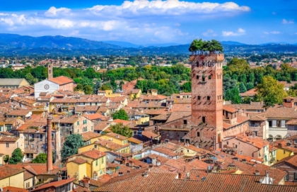 لوكا الإيطالية.. الأصالة والسحر يطوِّقان المدينة التاريخية