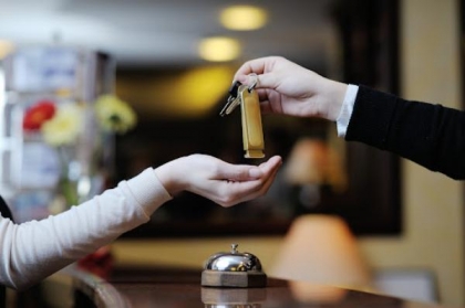 70% نسبة إلغاء حجوزات الفنادق بعد قرار فحص كورونا للقادمين من الخارج