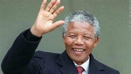 نيسلون مانديلا.. أيقونة أفريقيا النضالية