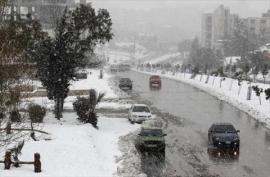 احتمالية حدوث تراكم للثلوج في مناطق الوسط الثلاثاء حسب طقس العرب