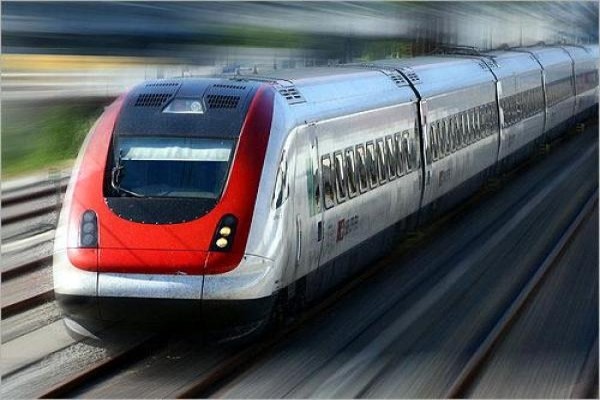 الحكومة تدرس إنشاء قطار خفيف بين عمّان والزرقاء وصولا للمطار