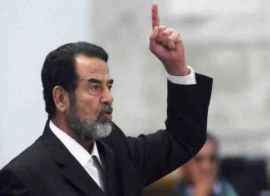 ماذا يعني “رموا جثّة” صدام حسين؟ ولماذا بين بيت الكاظمي وبيت المالكي الذي وقّع أمر إعدامه وأين جثّته الآن؟